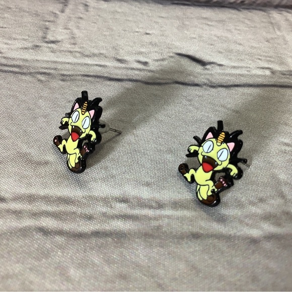 Poke-man Stud Earrings - Picture 2 of 6